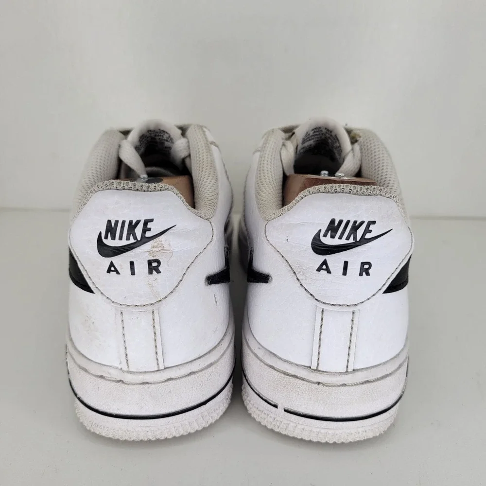 Nike Air Force 1 GS Cut Out Swoosh White/Black Womens Sz 6 Kids Sz 4Y DR7889-100